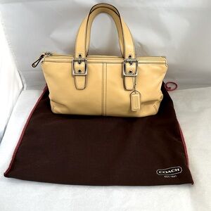 Vintage coach legacy bag 9545,soft creamy yellow leather. Exc. cond. & dust bag.